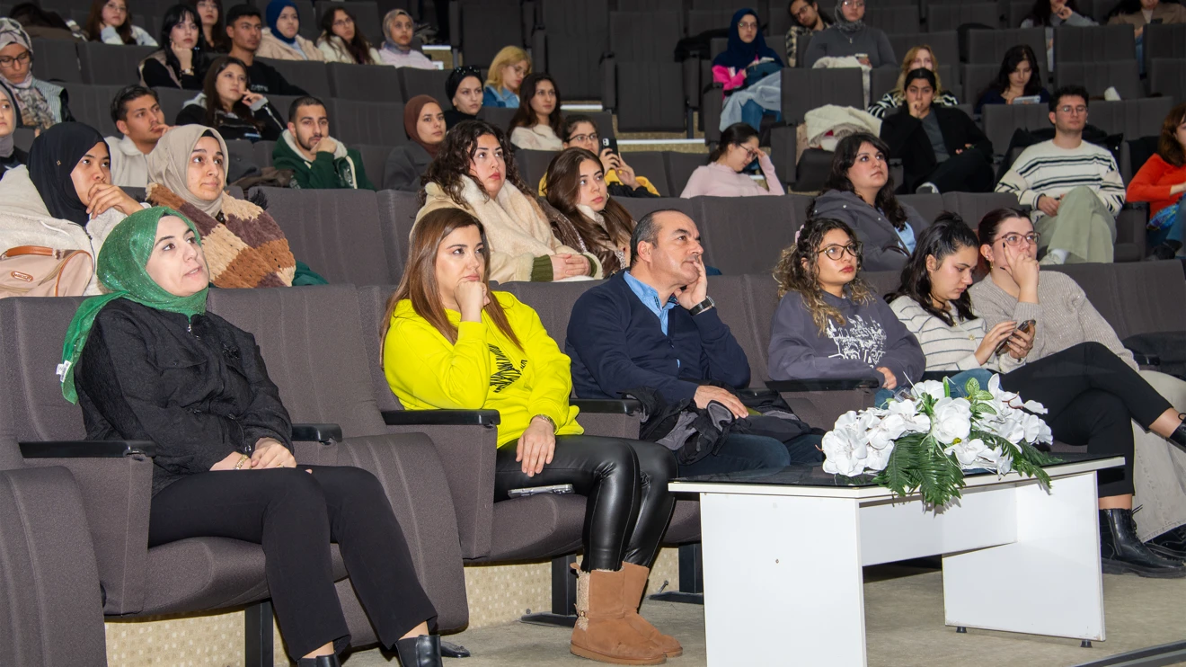 Selçuk Üniversitesinde yurt dışında eğitim fırsatları tanıtıldı